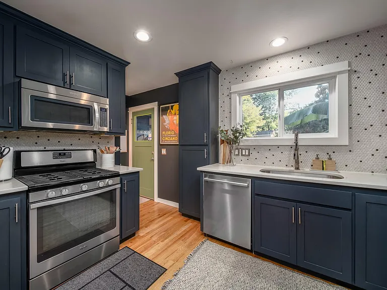 4320 SE Lambert St — Photo 13
