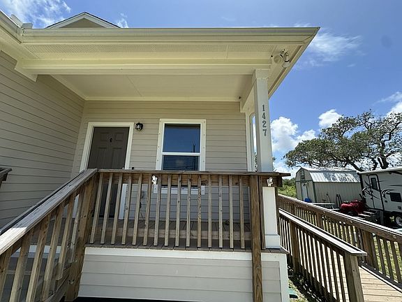 2nd image of 1427 16th St