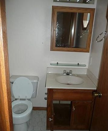 5th image of 8146 Upper 145th St W