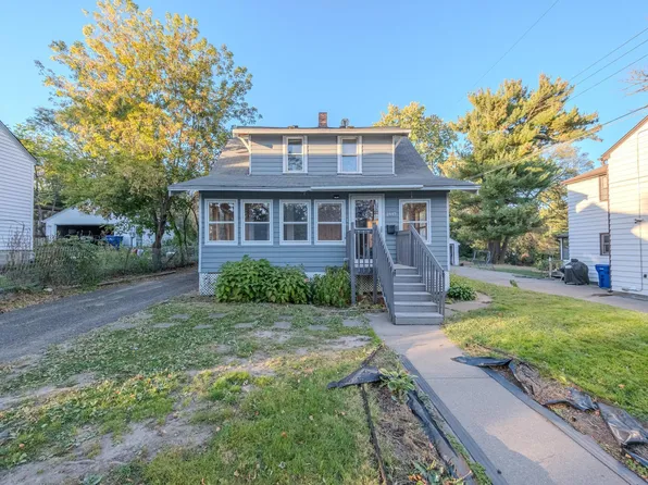 1847 Margaret St, Saint Paul, MN 55119