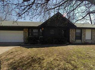 841 N Moccasin St, Sapulpa, OK 74066