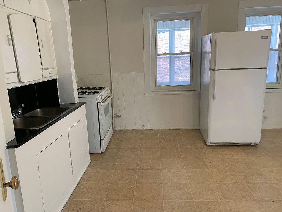 93 W Pearl St APT 8, Nashua, NH 03060 Zillow