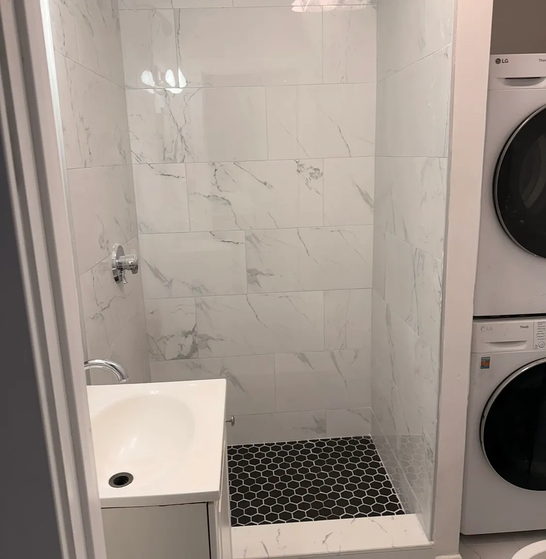 219 Lancaster St — Photo 1