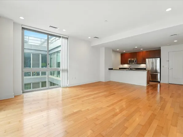 201 Luis M Marin Blvd #821, Jersey City, NJ 07302