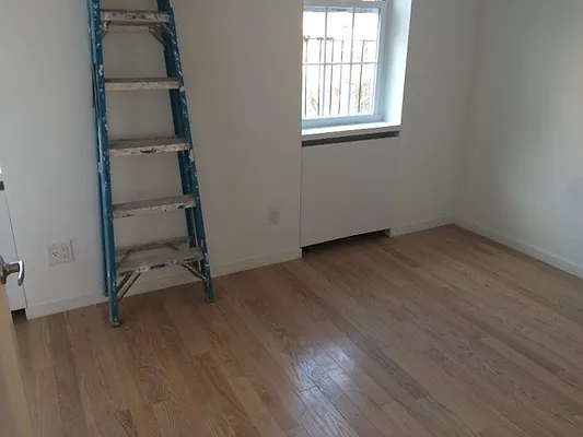 Rented by Mauro Bros Real Estate Services LLC | media 22