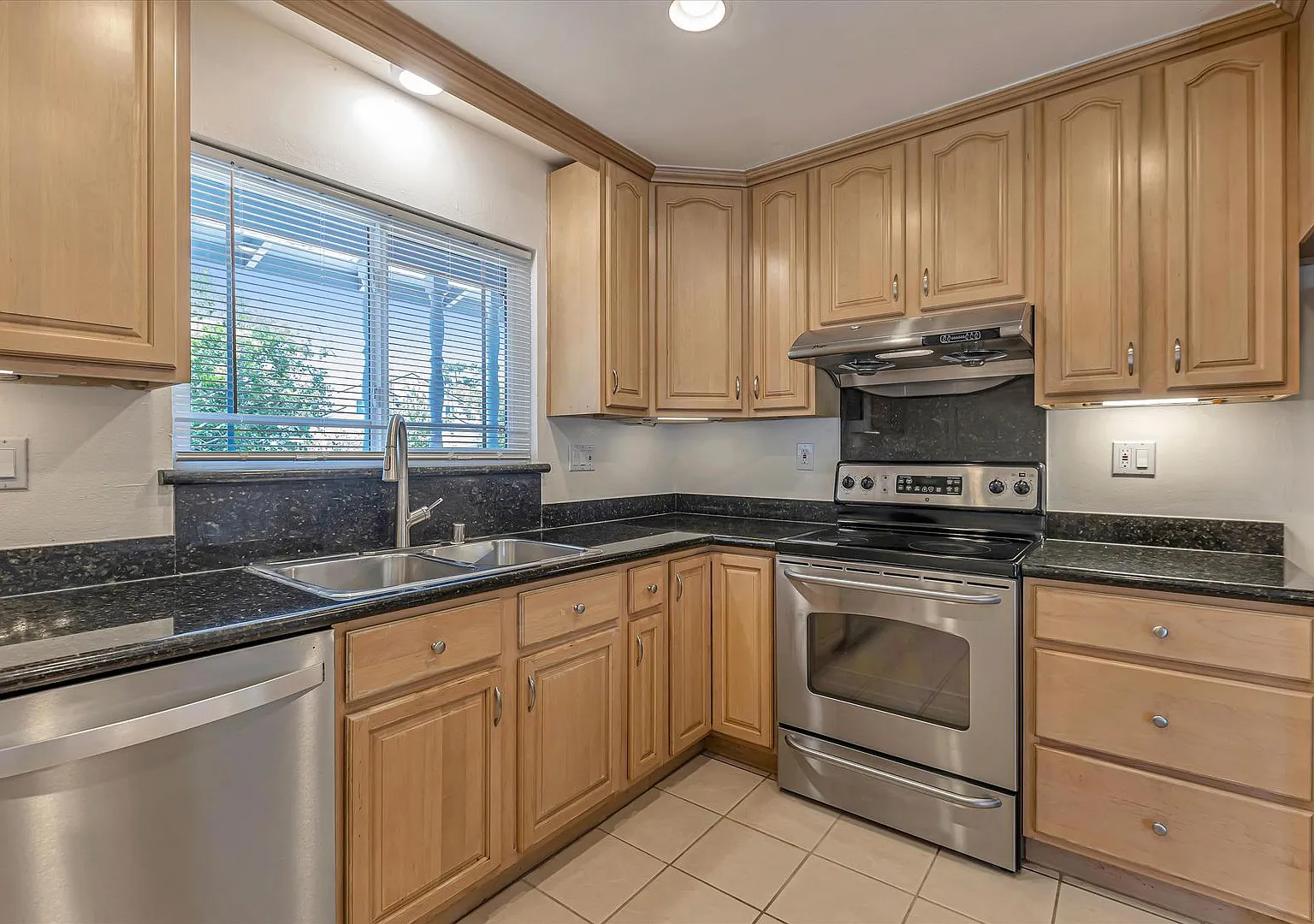 Great Home w/ Top Rated Schools in San Jose! — Photo 3