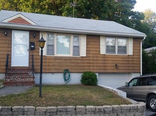 479 Riverside Dr, Lawrence, MA 01841
