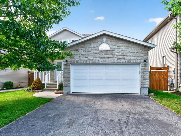 1447 Hanover Dr, Kingston, ON K7P 0B5