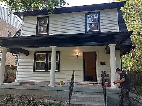 1st image of 301 W Norman Ave