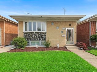 7324 W 58th St, Summit Argo, IL 60501