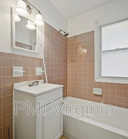 58 Radford St — Photo 11