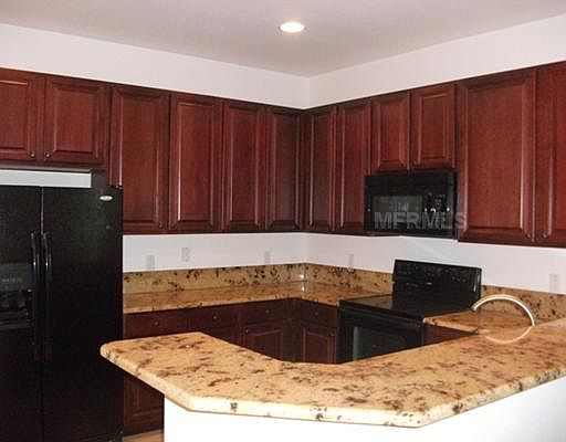 4th image of 15636 Starlite St