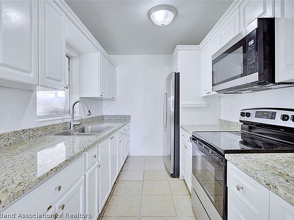 4th image of 1061 Lake Sebring Dr