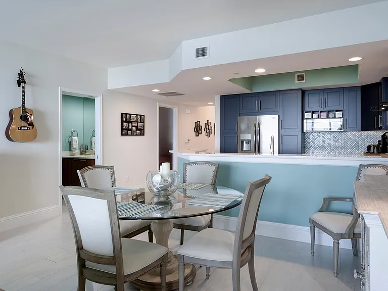 2650 Lake Shore Dr #1602 — Photo 9