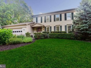 7111 Counter Pl, Burke, VA 22015