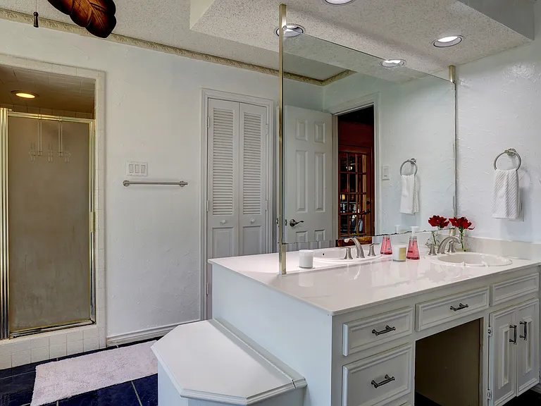 2918 Apple Valley Dr — Photo 12