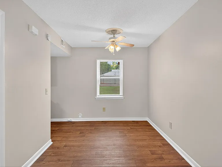 Woodlocke Apartments — Photo 46