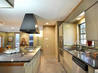 9713 Twin Creek Dr, Dallas, TX 75228