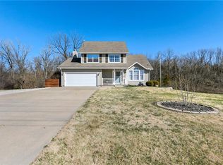 27082 179th St, Leavenworth, KS 66048