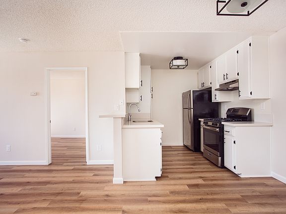 2nd image of 11817 Victory Blvd APT 310