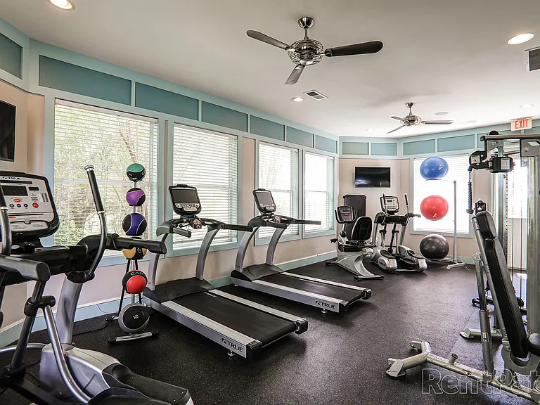 Prosper Orange Beach — Photo 24