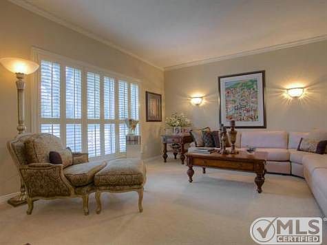 5th image of 4403 Bellaire Dr S #122S
