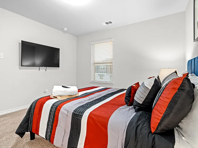 5541 Topwater Trl — Photo 55