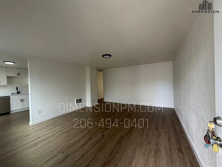 1005 Arthur St — Photo 4