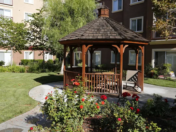 Canyon Country Senior, 18701 Flying Tiger Dr APT 207, Canyon Country, CA 91387