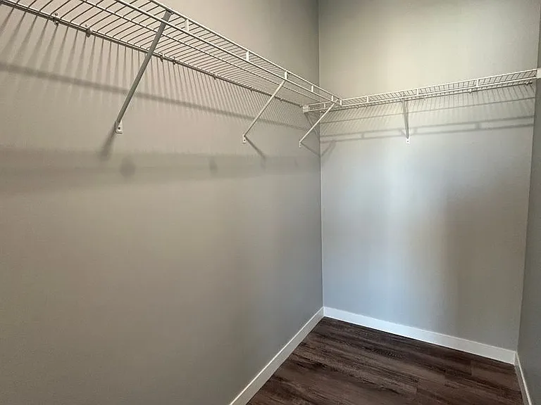 2724 Silver St — Photo 30