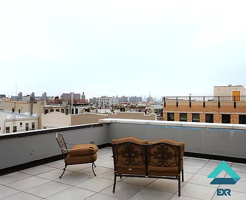 Rented by EXR | media 5