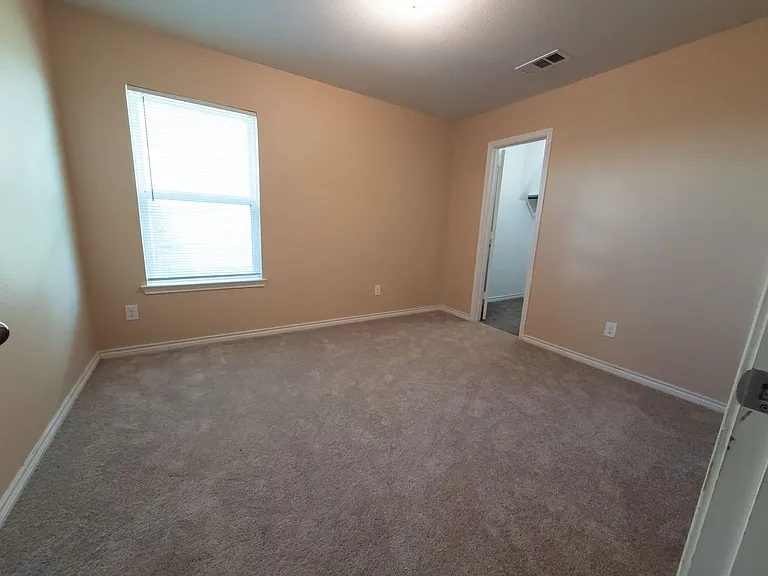 1508 Blue Jay Dr — Photo 5