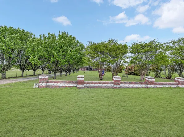 2070 County Road 377, Van Alstyne, TX 75495