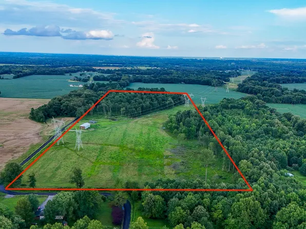 8300 Palestine School Rd, West Paducah, KY 42086