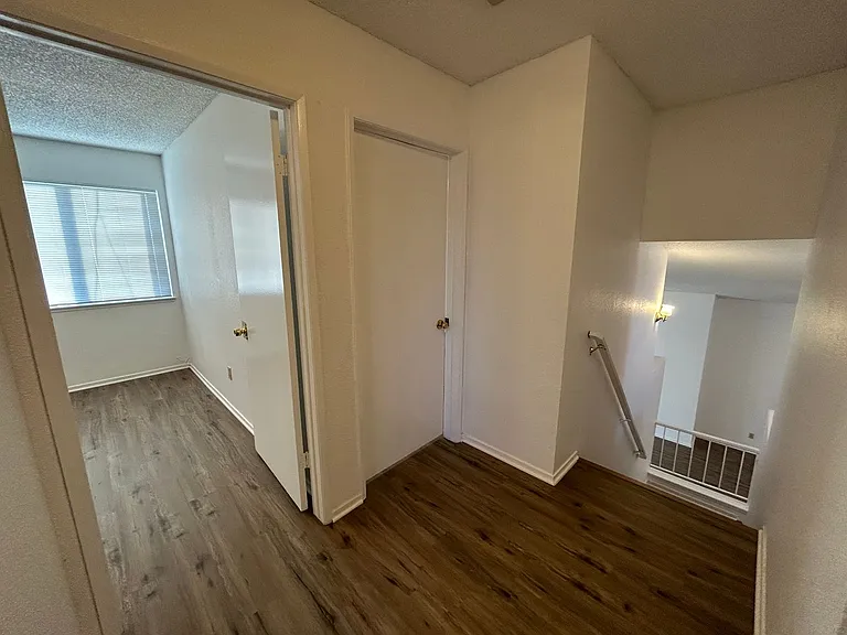 7921 Cold Creek Ct — Photo 11