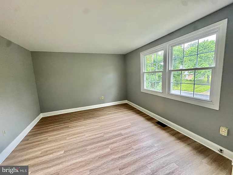 4908 Rocky Spring Ln — Photo 25