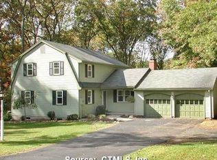 17 Kilmer Ln, Granby, CT 06035