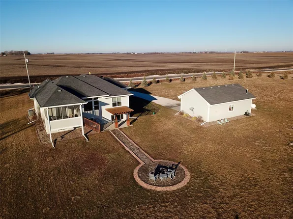 17914 N Ave, Minburn, IA 50167