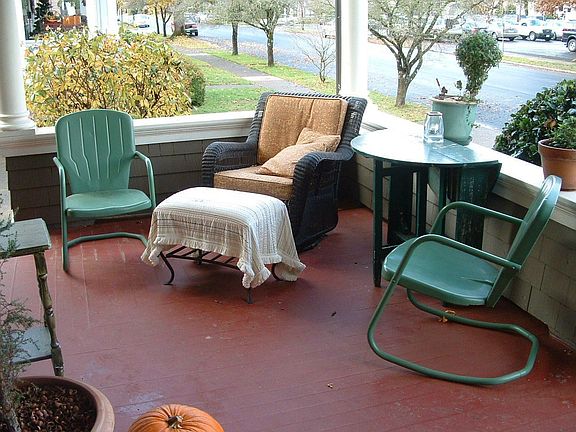 Front Porch Sitting Area
