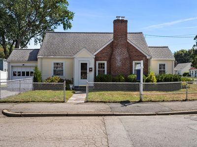 122 Colonial Ave, Waltham, MA, 02453