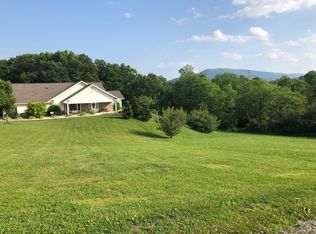 47 Royal Crest Dr, Augusta, WV 26704
