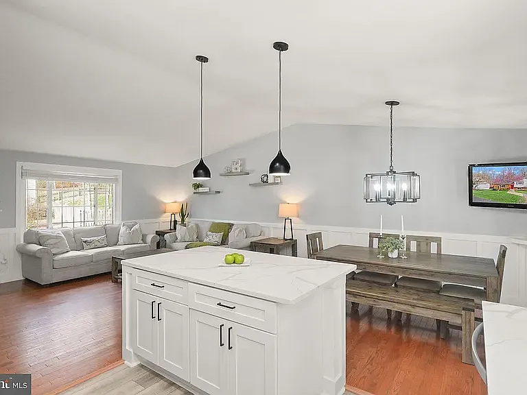 8282 Morning Dew Ct — Photo 15