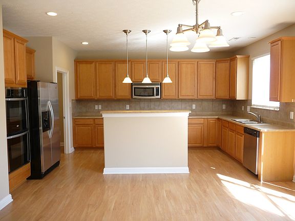 3rd image of 11313 Candice Dr