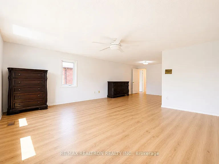 10 Pinewood Dr — Photo 30