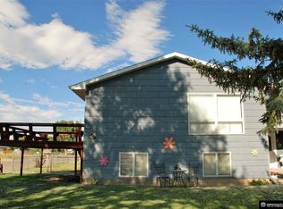 101 Pleasant View Dr, Worland, WY 82401