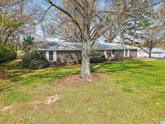 3rd image of 2806 Oakdale Rd S