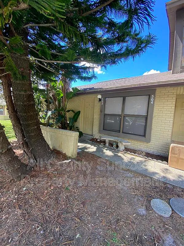 2 bed, 1.5 bath, $1,235 — Photo 1