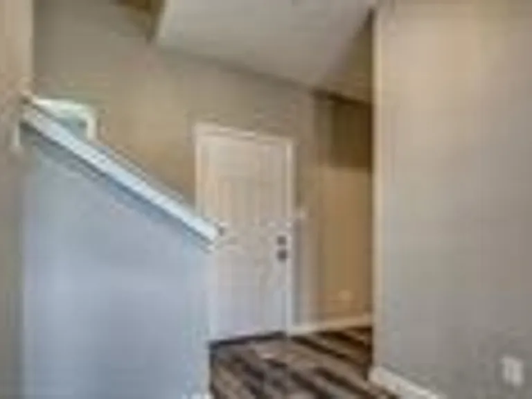3258 Wexford Dr — Photo 15