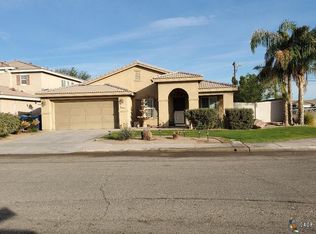 632 Costa Azul St, Imperial, CA 92251