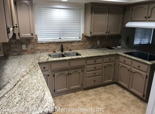 760 N 4th Ave, Kingsburg, CA 93631